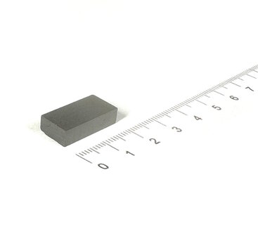 ferriet blokmagneet 20x10x5 mm