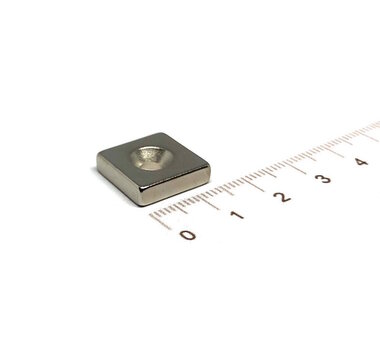 15 x 15 x 4 mm met verzonken schroefgat 4 mm